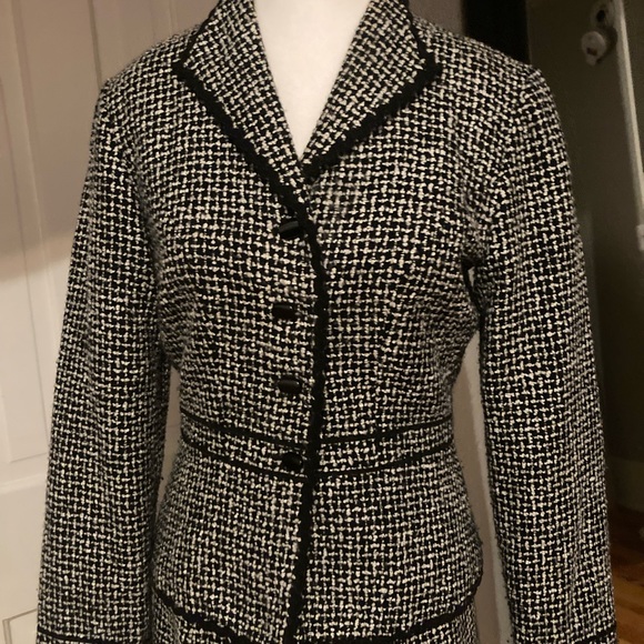 Talbots winter business suit - Picture 10 of 14